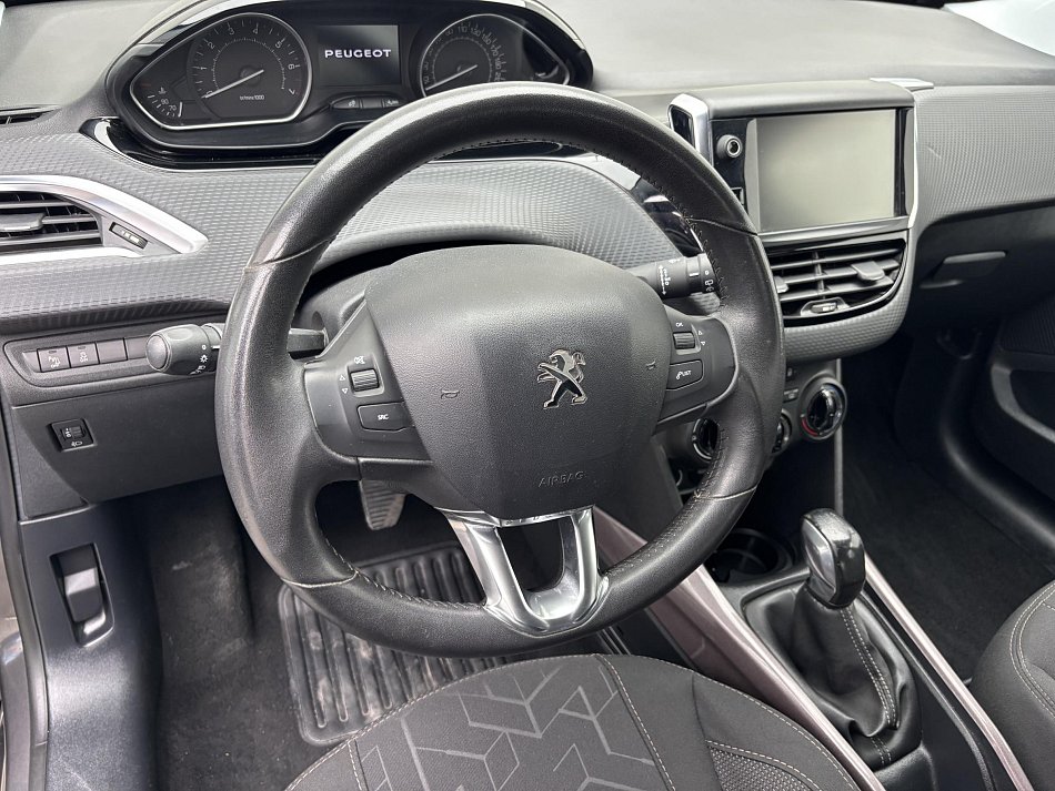 Peugeot 2008 1.2 PT Style