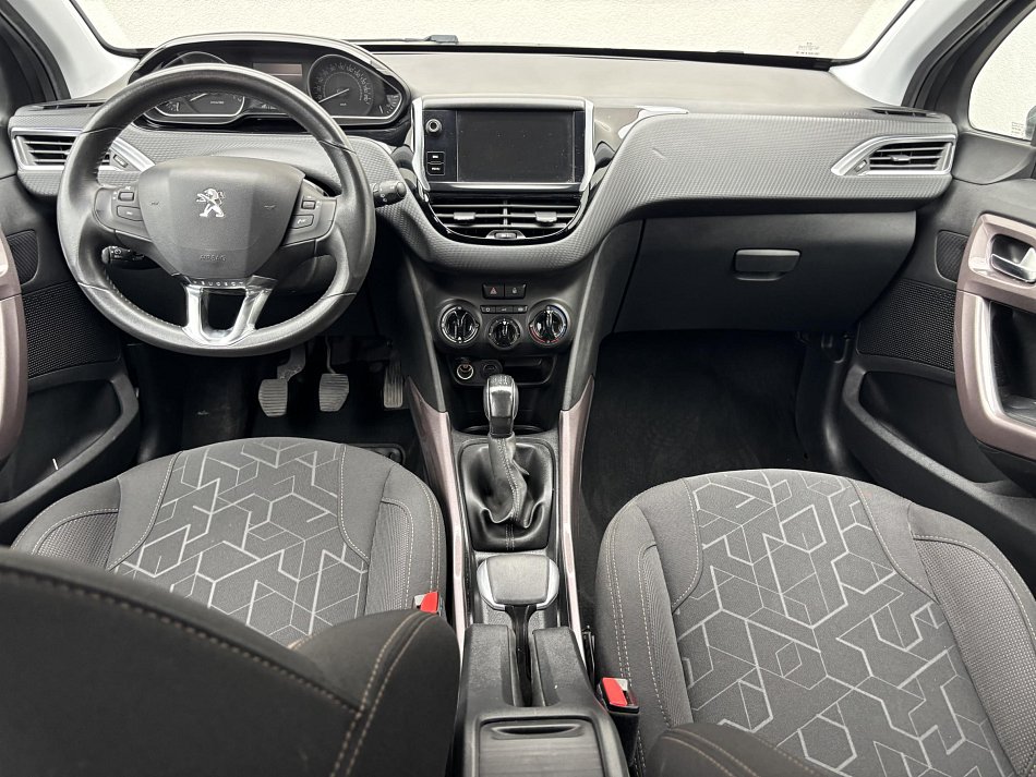 Peugeot 2008 1.2 PT Style
