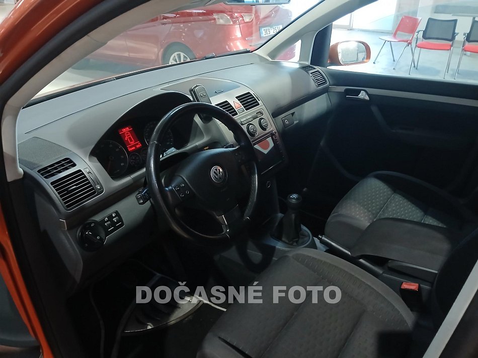 Volkswagen Touran 1.4 TSI 