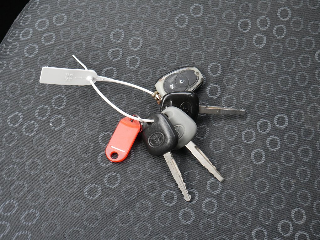 Toyota Yaris 1.0VVTi 