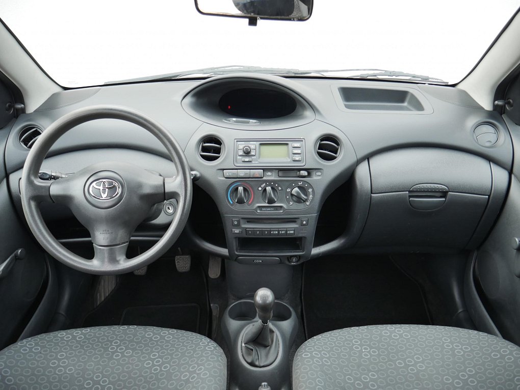 Toyota Yaris 1.0VVTi 