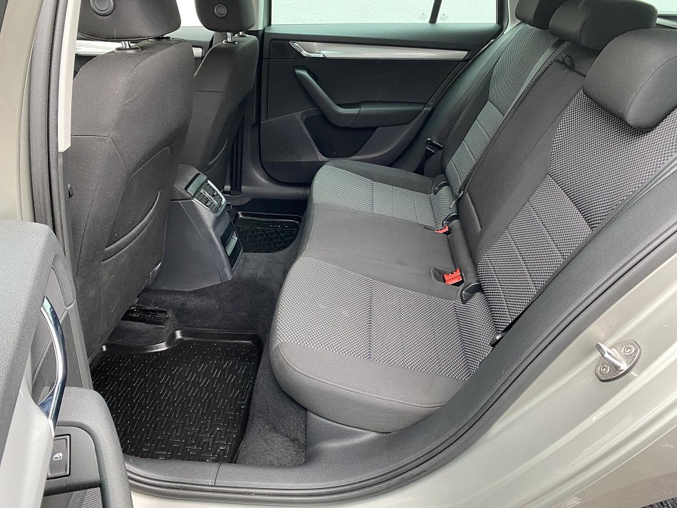 Škoda Octavia III 1.6 TDi Ambition