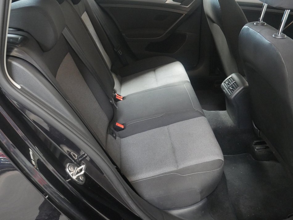 Volkswagen Golf 1.6. 