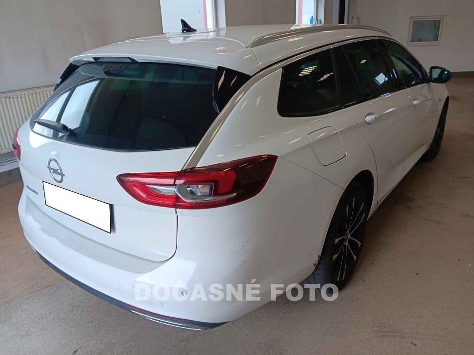 Opel Insignia 2.0 D 