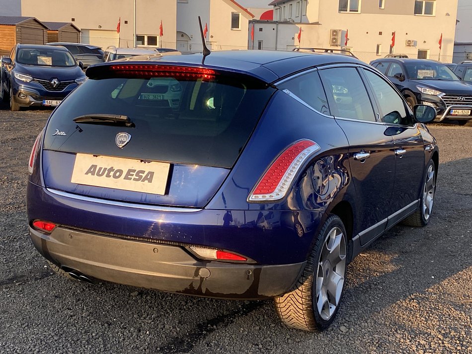 Lancia Delta 1.8T 