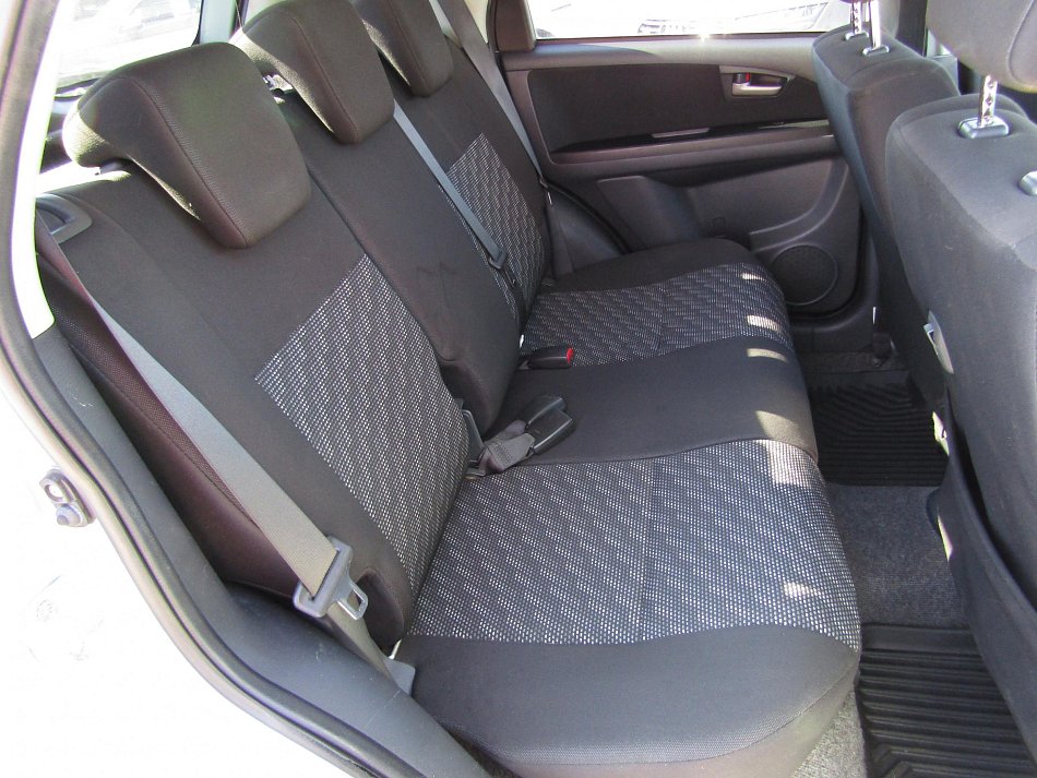 Suzuki SX4 1.6 VVT 