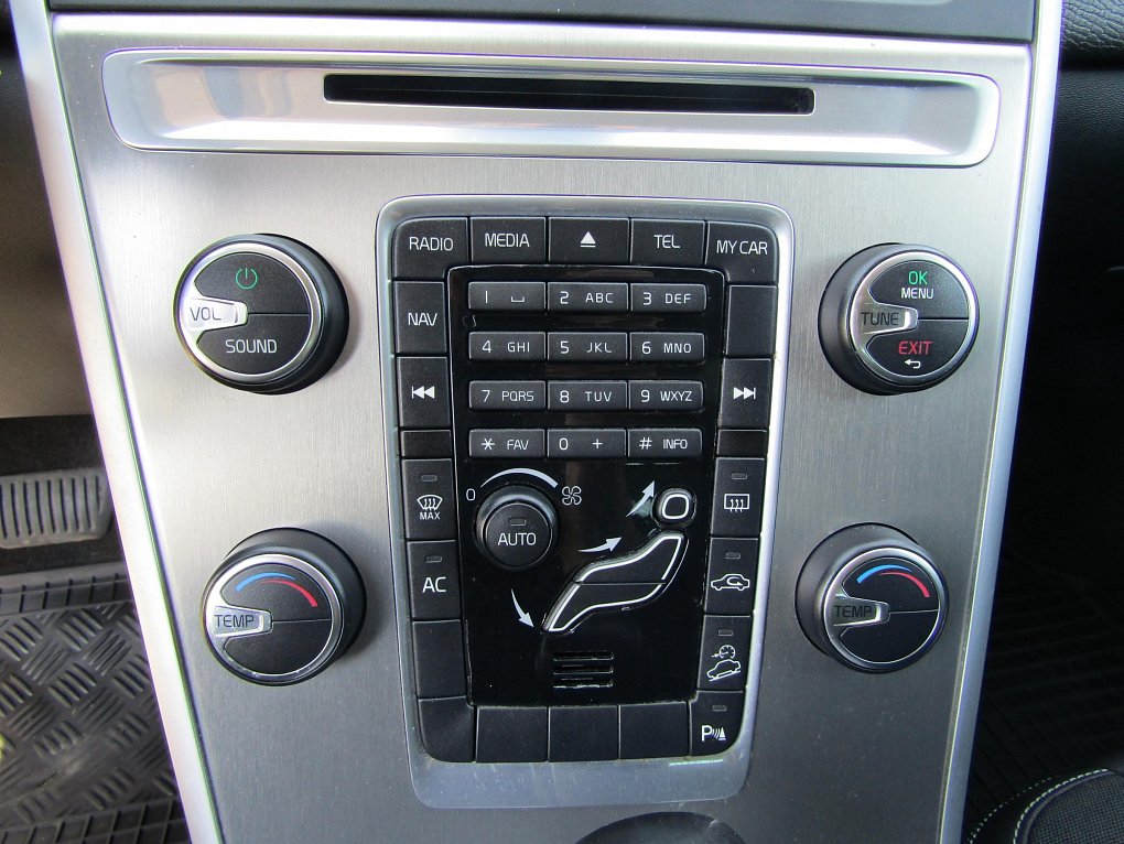 Volvo XC60 2.4 d  4x4