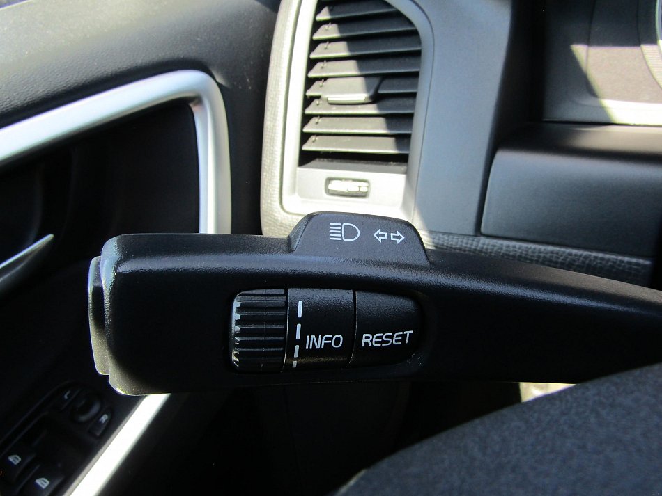 Volvo XC60 2.4 d  4x4