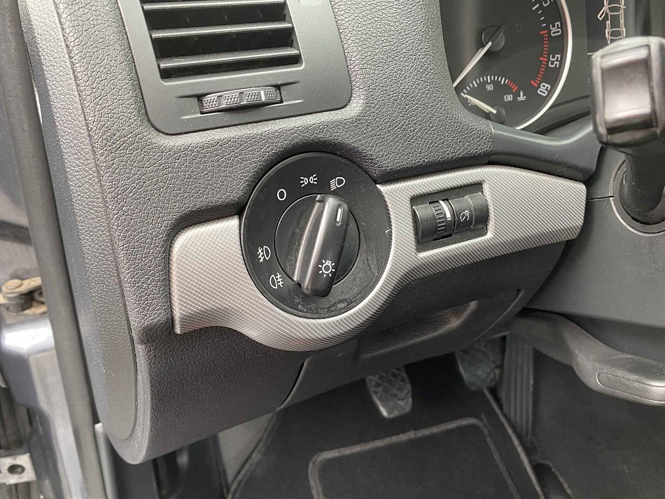 Škoda Octavia II 1.6 TDi Elegance