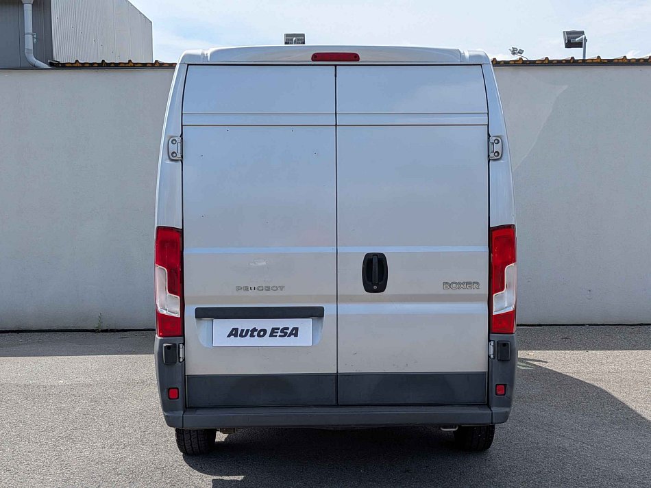 Peugeot Boxer 2.2HDi  L3H2 6míst