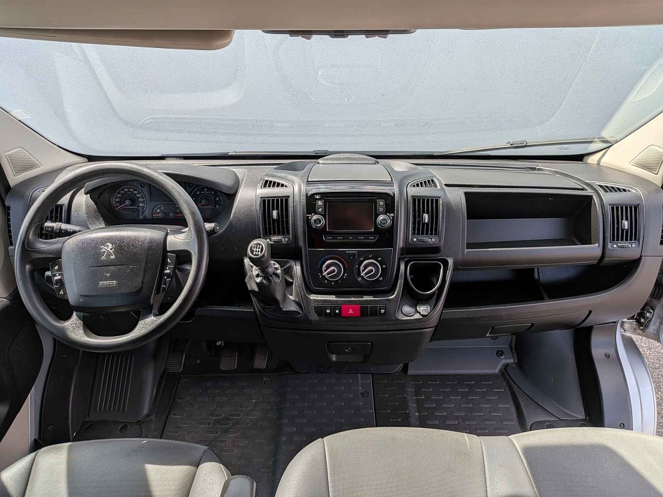 Peugeot Boxer 2.2HDi  L3H2 6míst