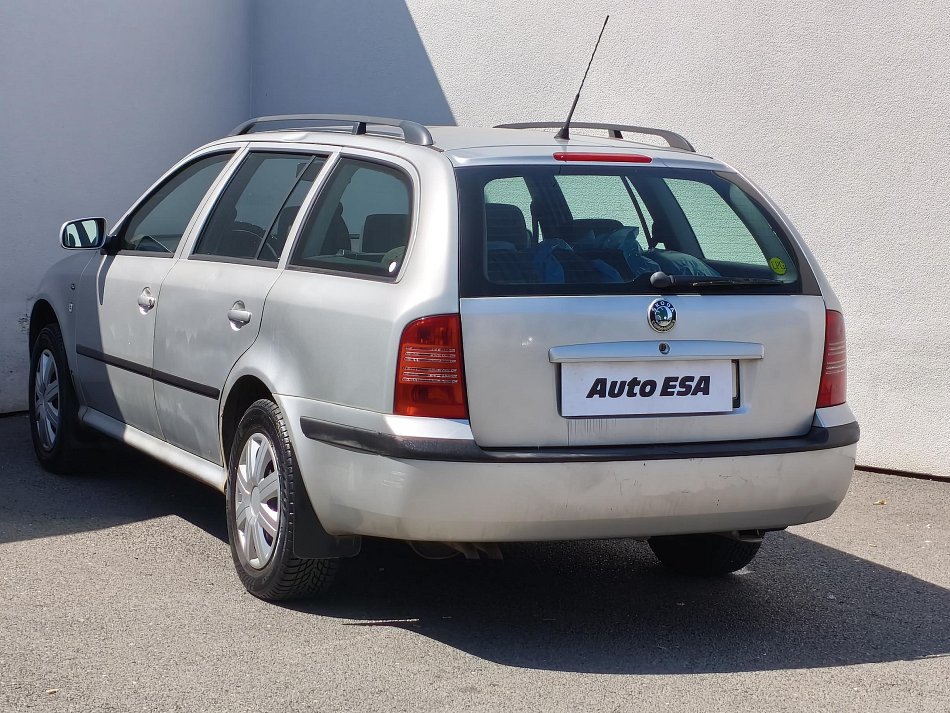 Škoda Octavia 1.6i Ambiente