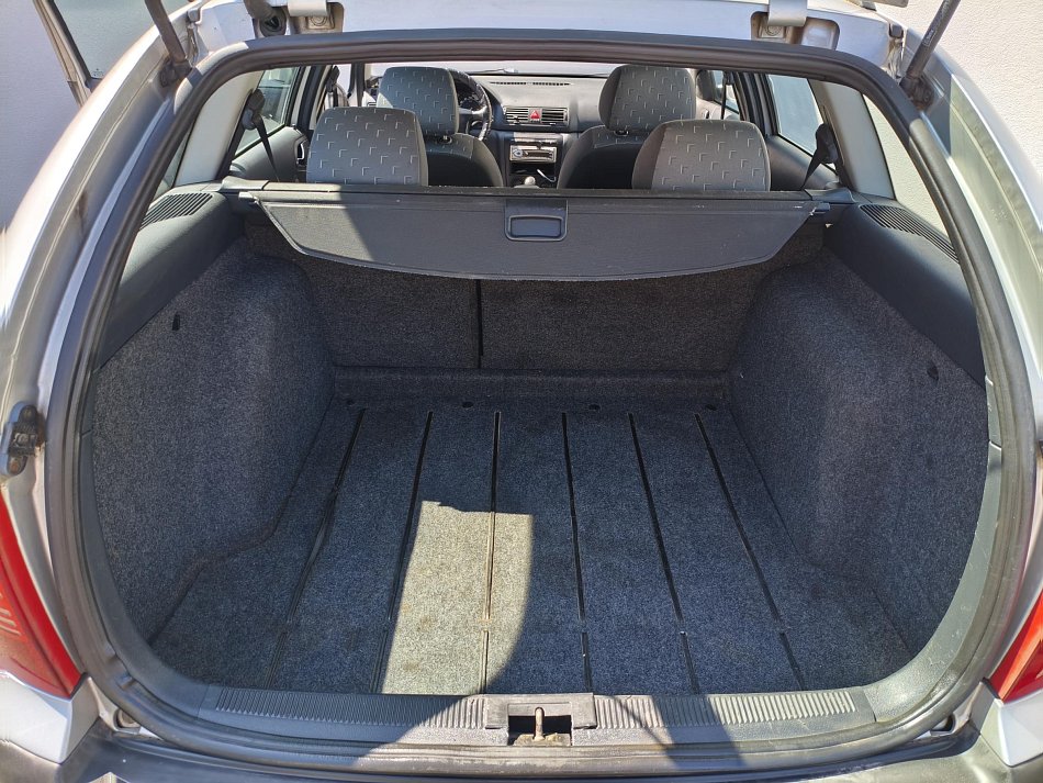 Škoda Octavia 1.6i Ambiente