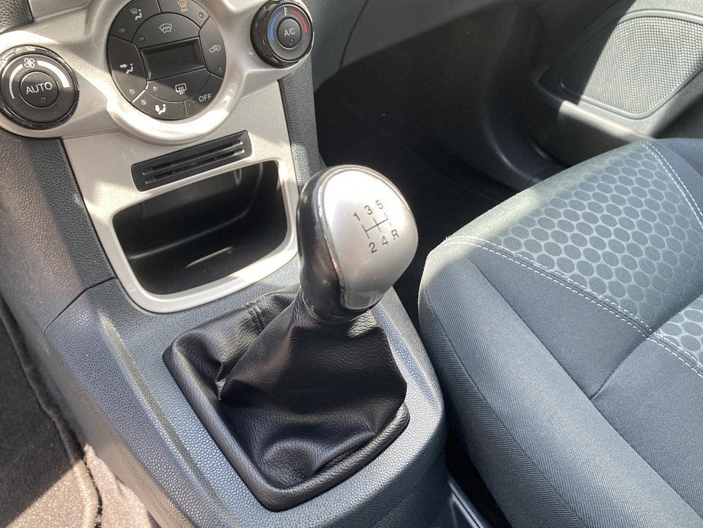 Ford Fiesta 1.4i Titanium