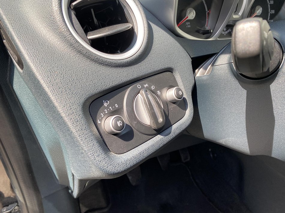 Ford Fiesta 1.4i Titanium