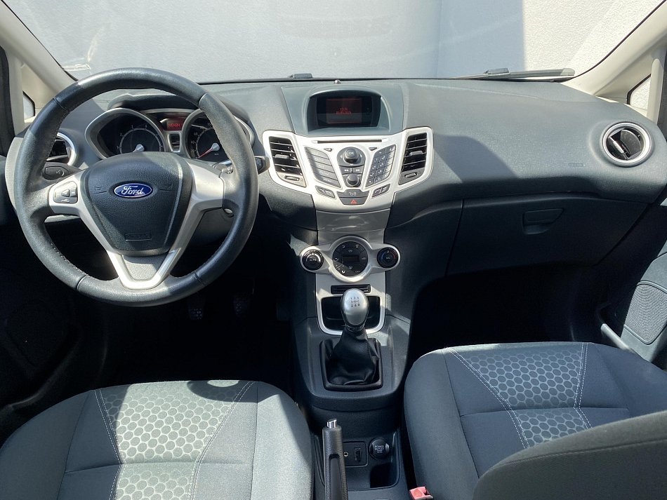 Ford Fiesta 1.4i Titanium