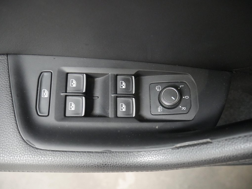 Volkswagen Passat 2.0 TDi 