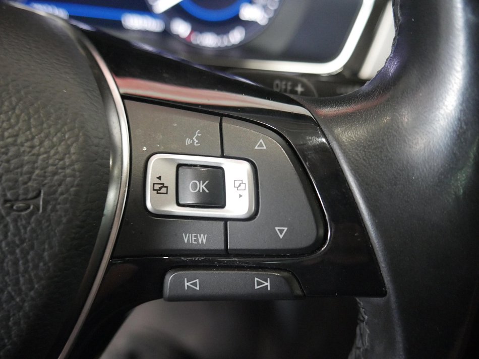 Volkswagen Passat 2.0 TDi 