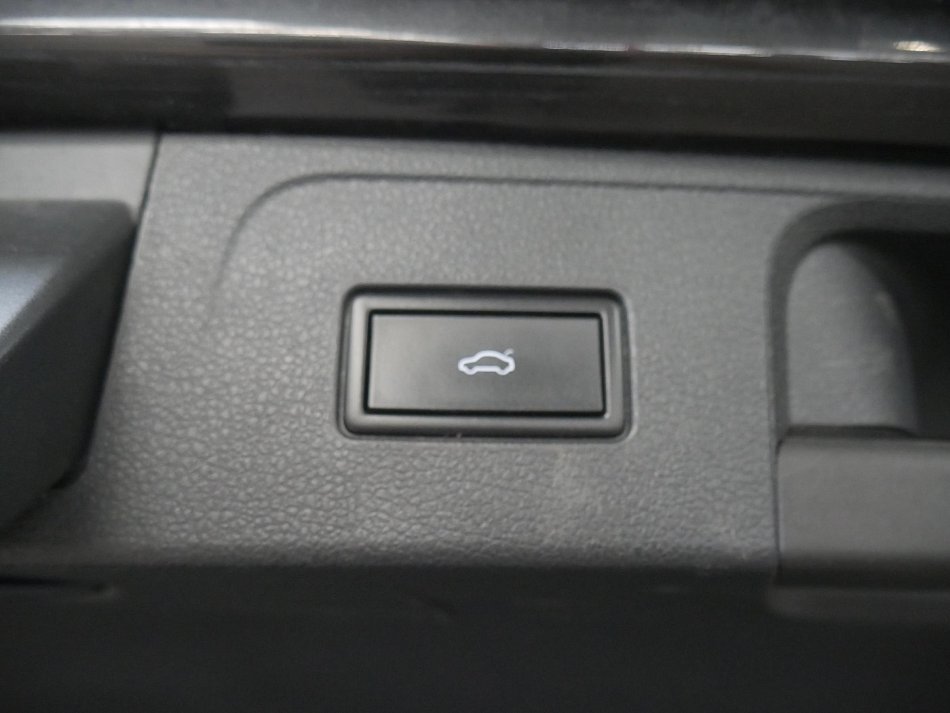 Volkswagen Passat 2.0 TDi 
