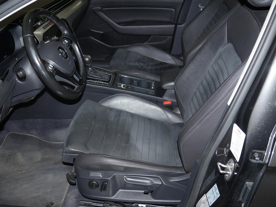 Volkswagen Passat 2.0 TDi 
