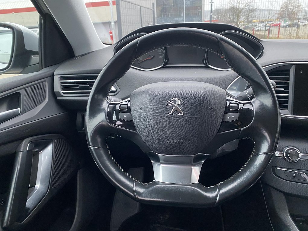 Peugeot 308 1.6 HDi 