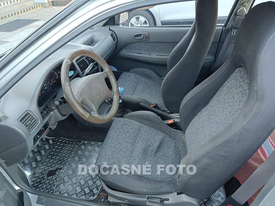 Suzuki Swift 1.3i 