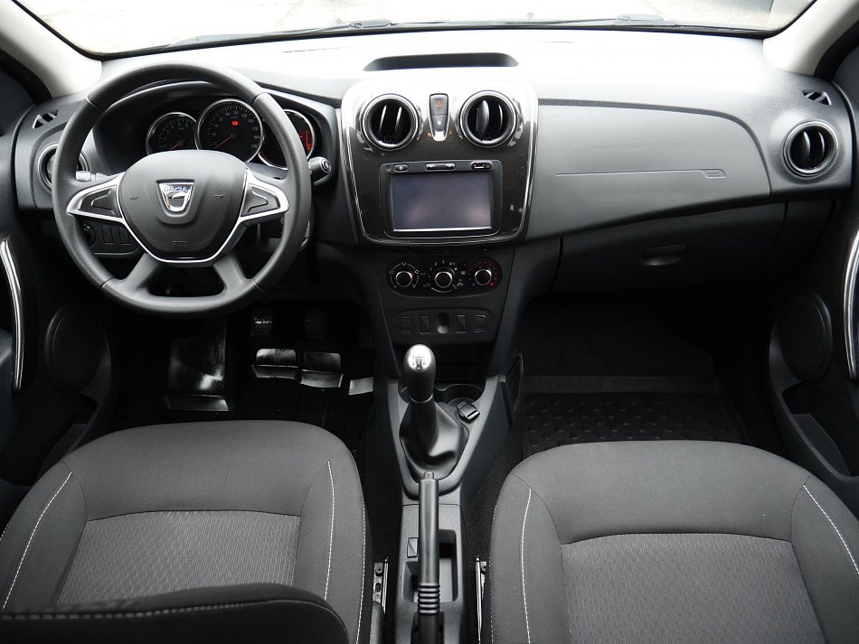 Dacia Sandero 1.0i 