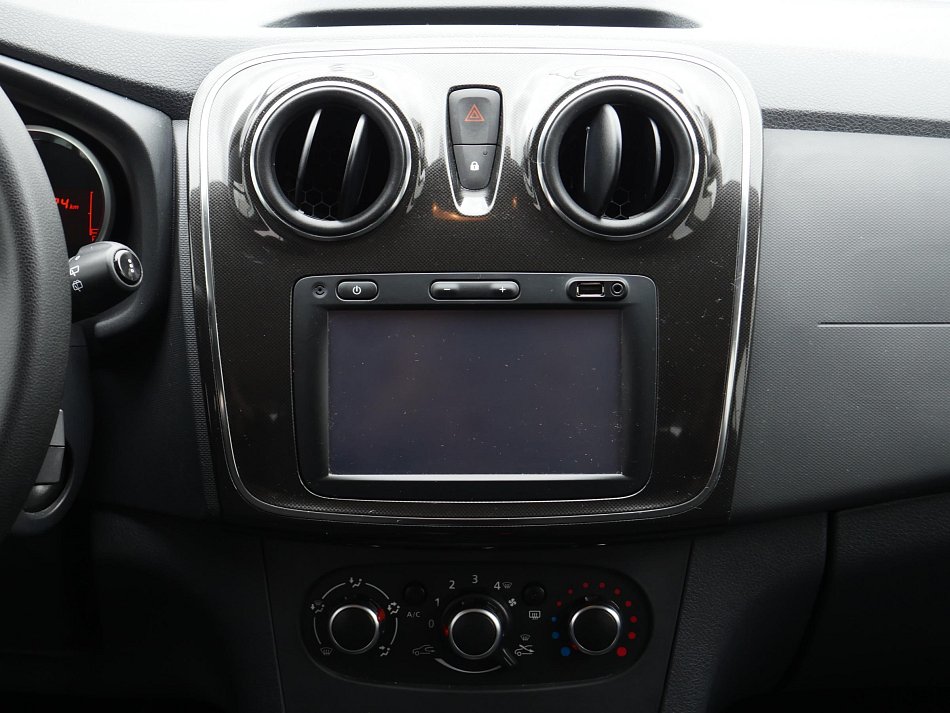 Dacia Sandero 1.0i 