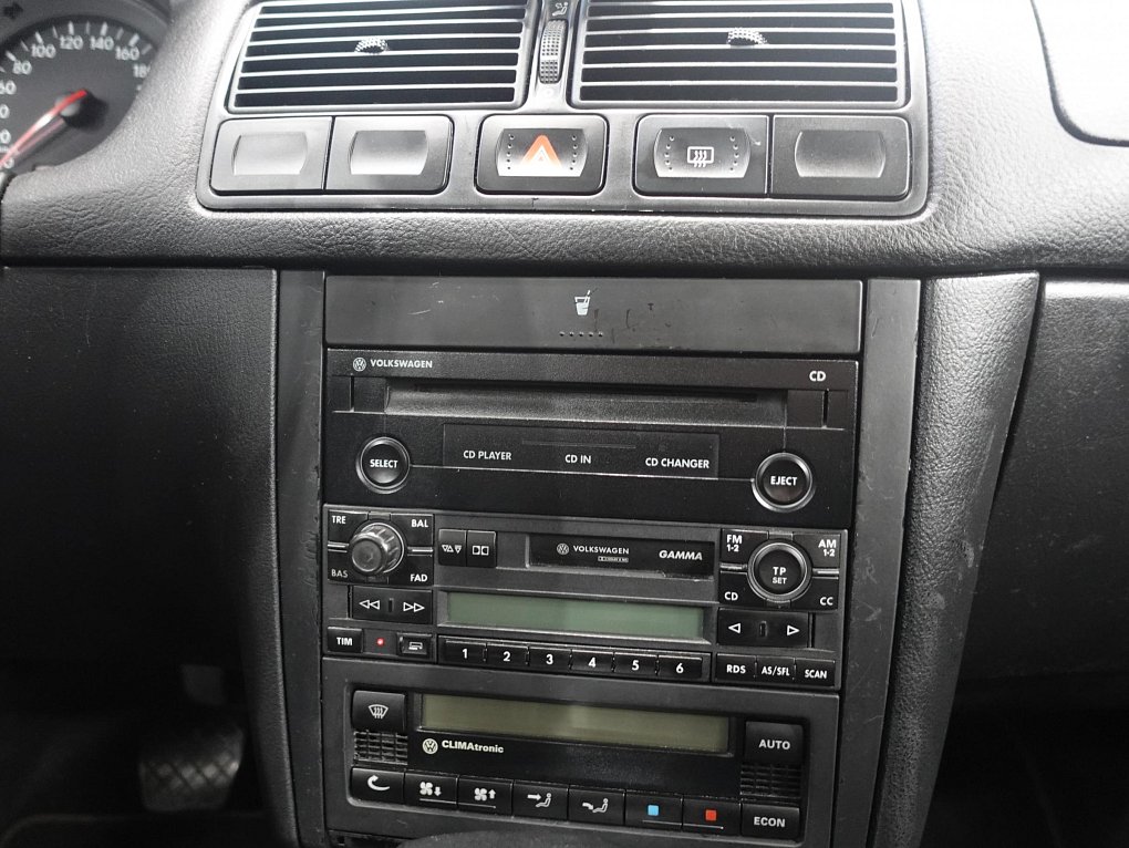 Volkswagen Golf 2.3 V5 