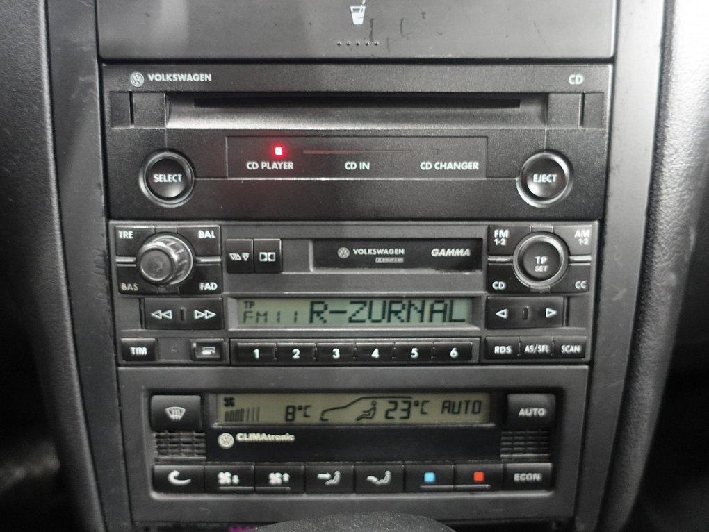 Volkswagen Golf 2.3 V5 