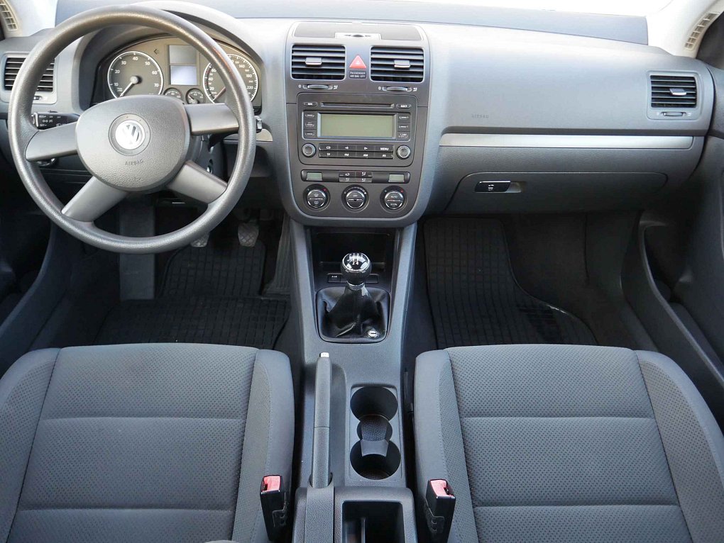 Volkswagen Golf 1.6 i 