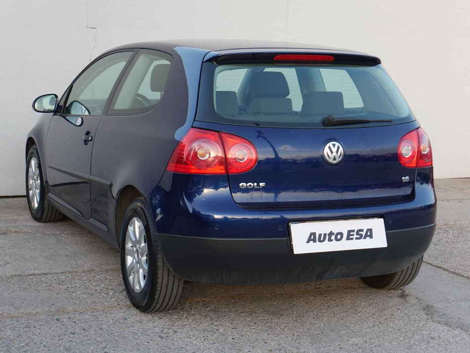 Volkswagen Golf 1.6 i 