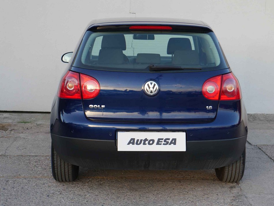 Volkswagen Golf 1.6 i 