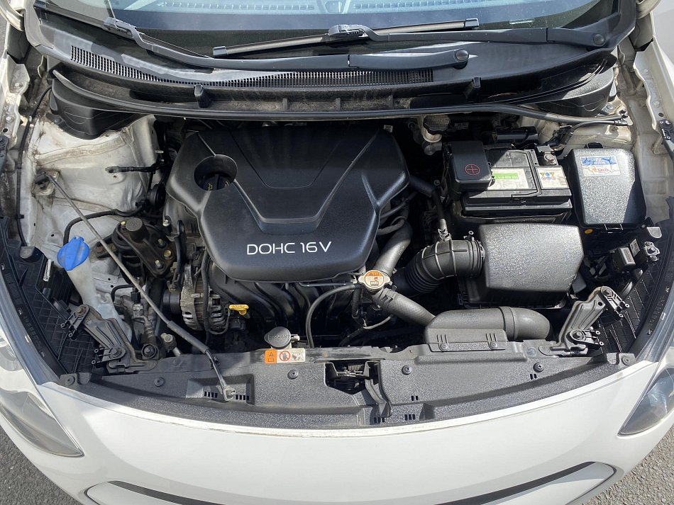Hyundai I30 1.6i 