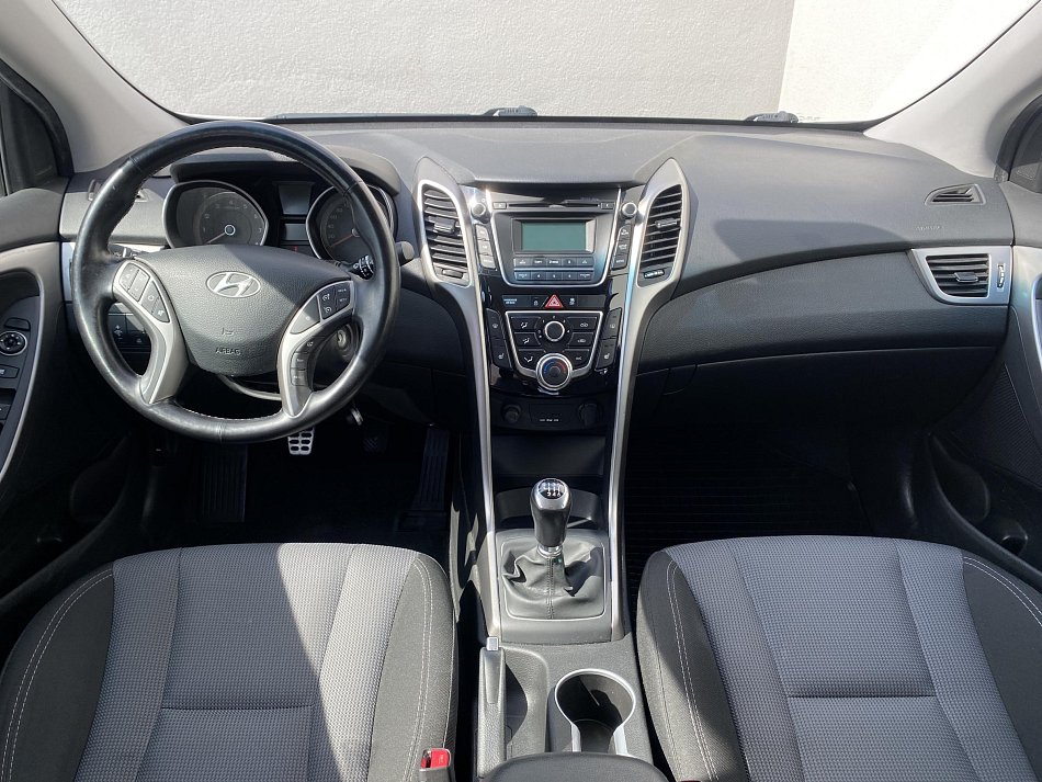 Hyundai I30 1.6i 