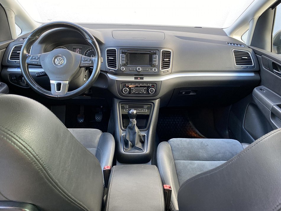 Volkswagen Sharan 2.0 TDi Style