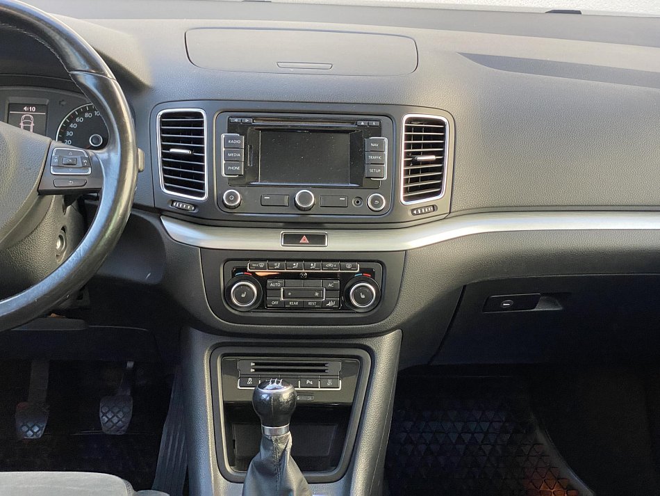 Volkswagen Sharan 2.0 TDi Style