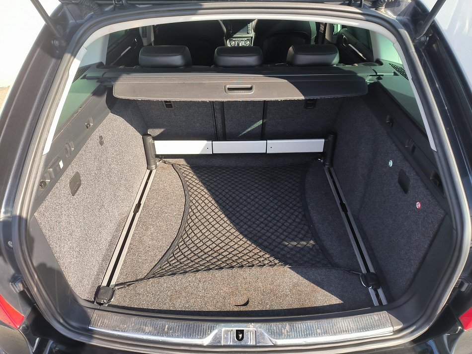 Škoda Superb II 2.0 TDi Style