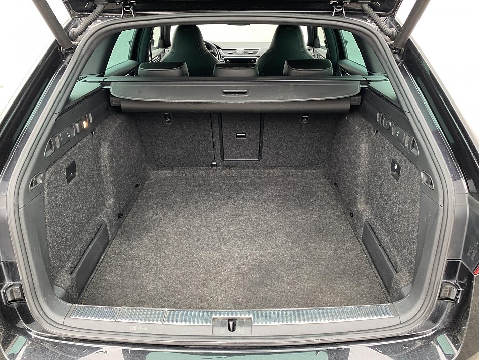 Škoda Superb III 2.0 TDi SportLine