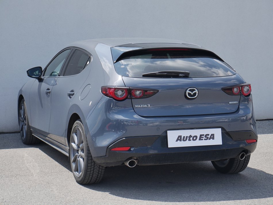 Mazda 3 2.0i Active