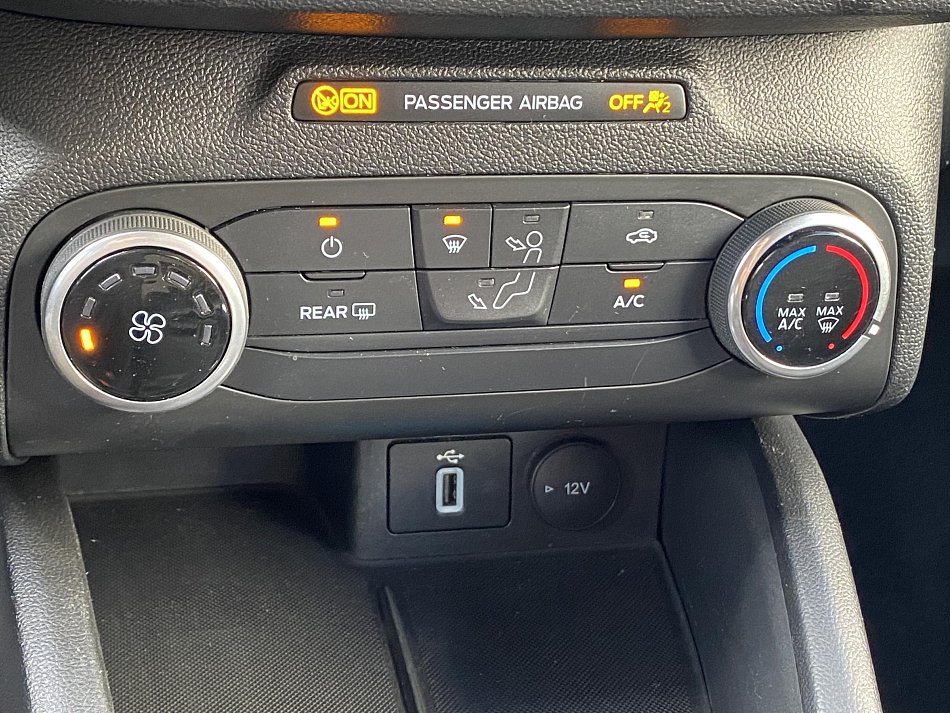 Ford Focus 1.5T ST-Line