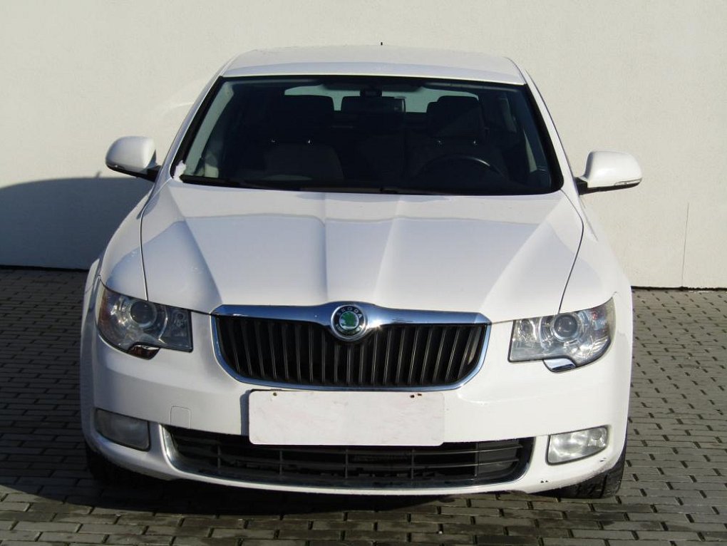 Škoda Superb II 3.6 FSi Elegance