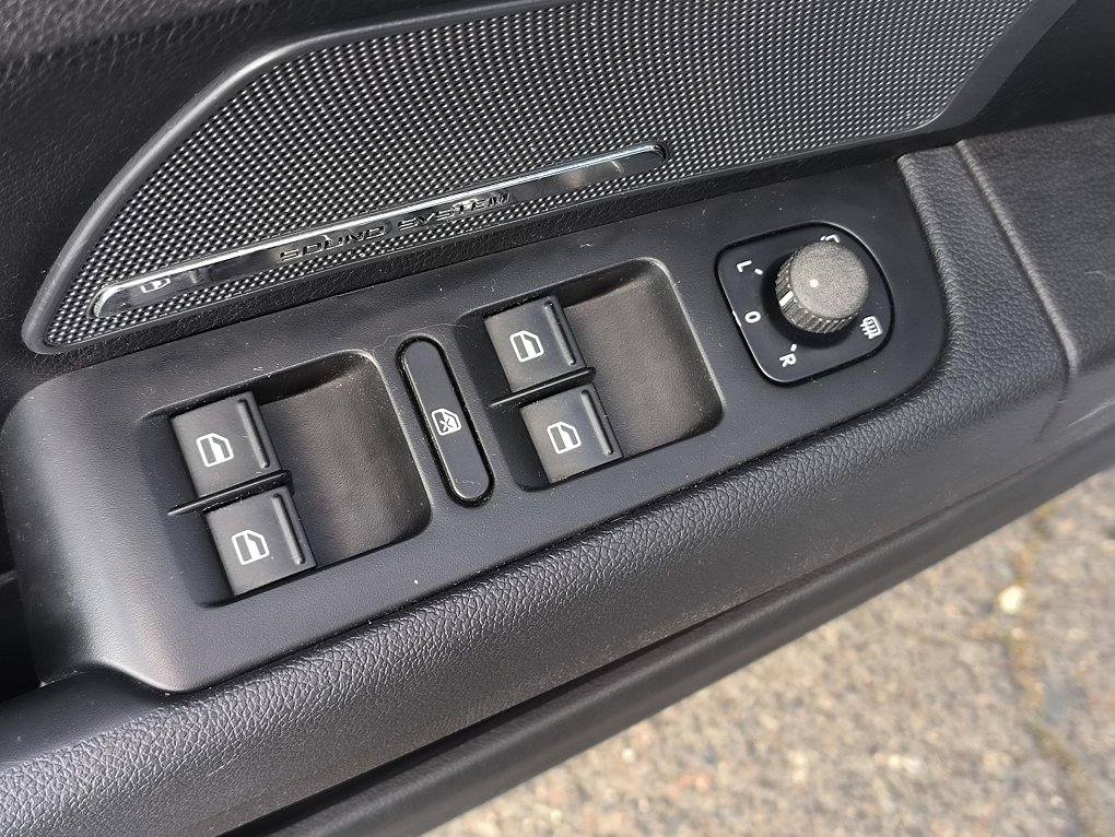 Škoda Superb II 3.6 FSi Elegance 4x4