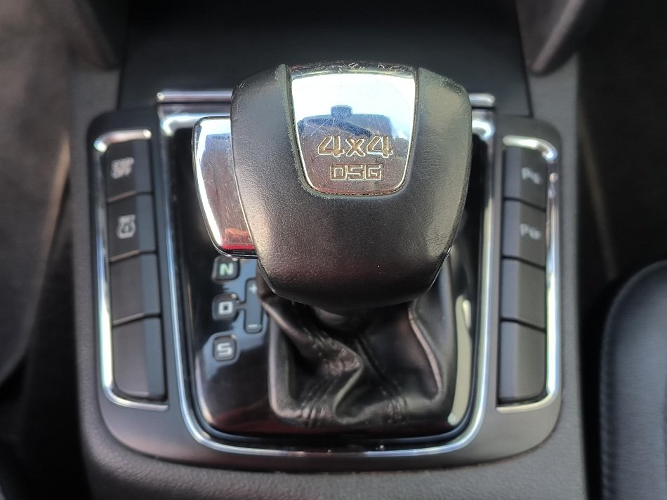 Škoda Superb II 3.6 FSi Elegance 4x4