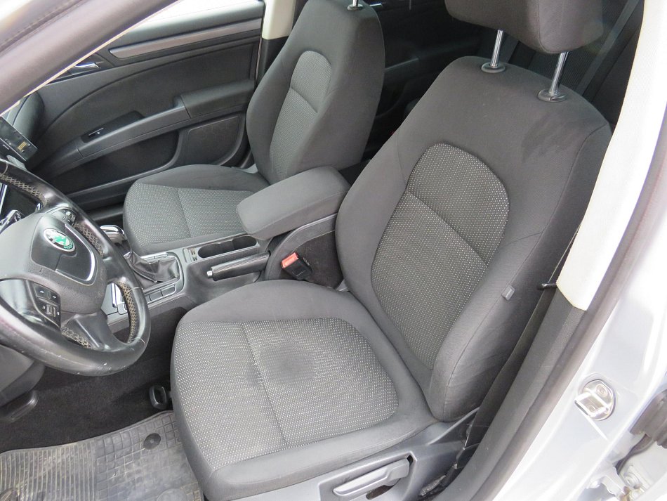 Škoda Superb II 2.0 TDi Comfort