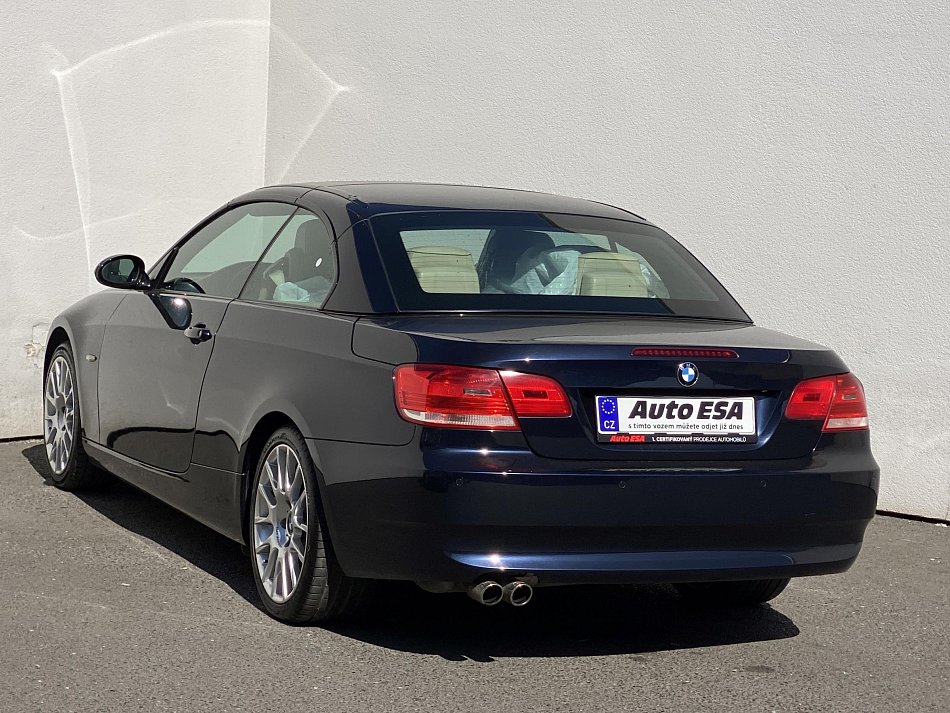 BMW Řada 3 3.0i  330i