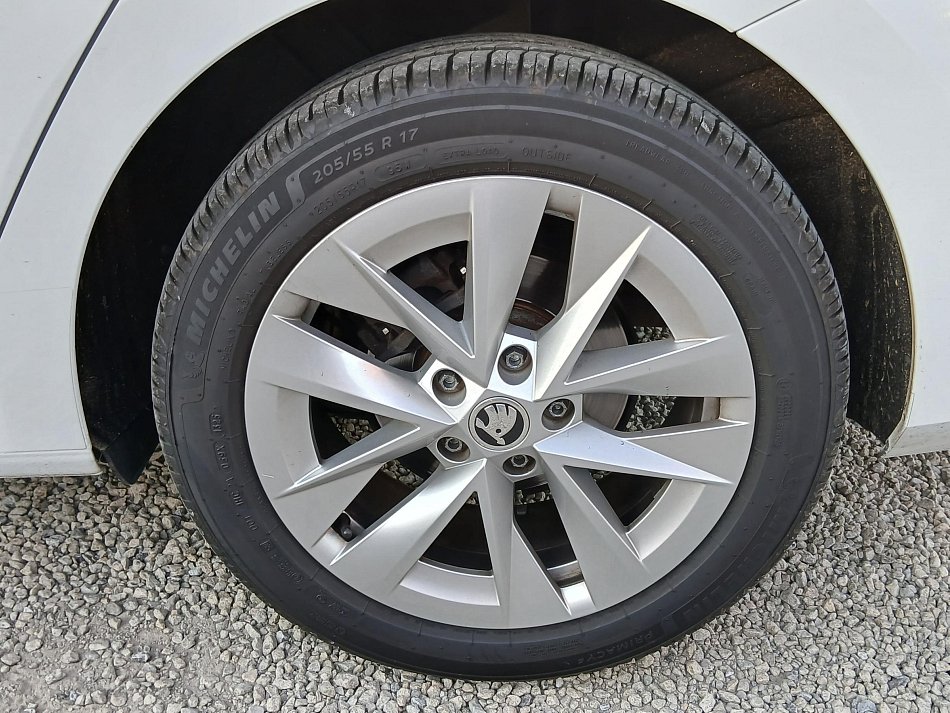 Škoda Octavia IV 2.0 TDi Style