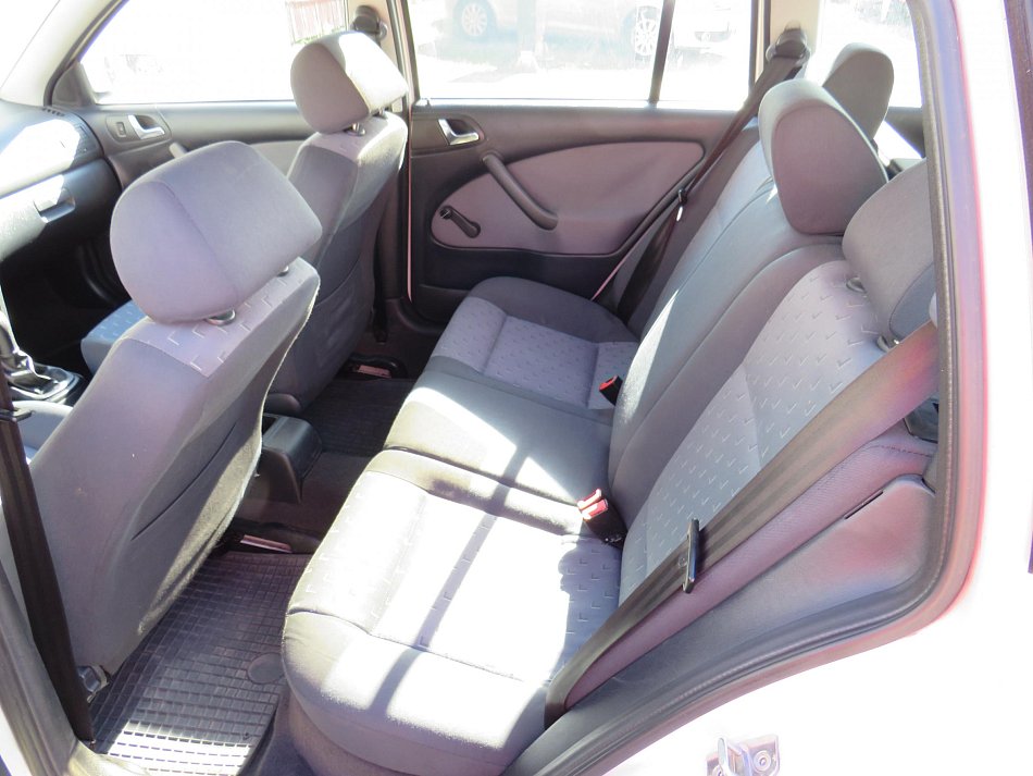 Škoda Octavia 1.6i Tour