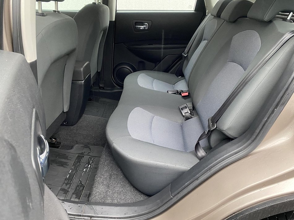 Nissan Qashqai 1.6 i 