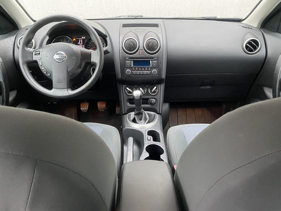 Nissan Qashqai 1.6 i 